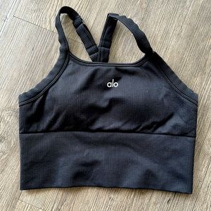 Alo Yoga Seamless Ribbed Favorite Bra Tank in Black